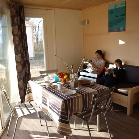 Le Goujon בית נופש *