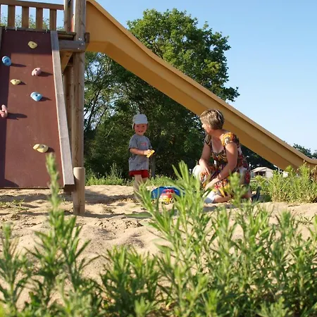 Le Goujon בית נופש *